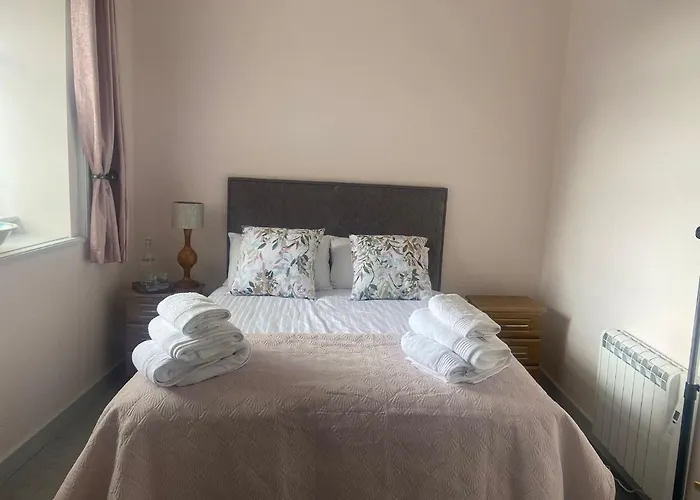 29 The Square 3* Listowel